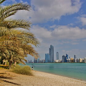 ���-����